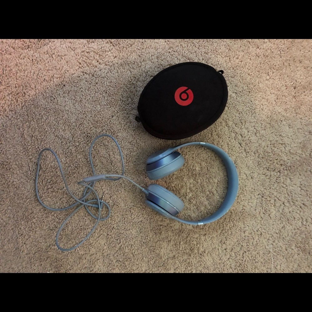 Beats - Picture 2 of 4